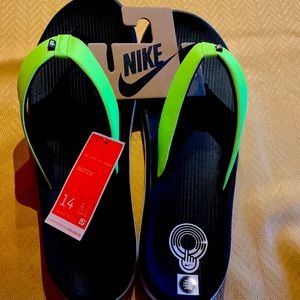 Men’s Nike flip flops